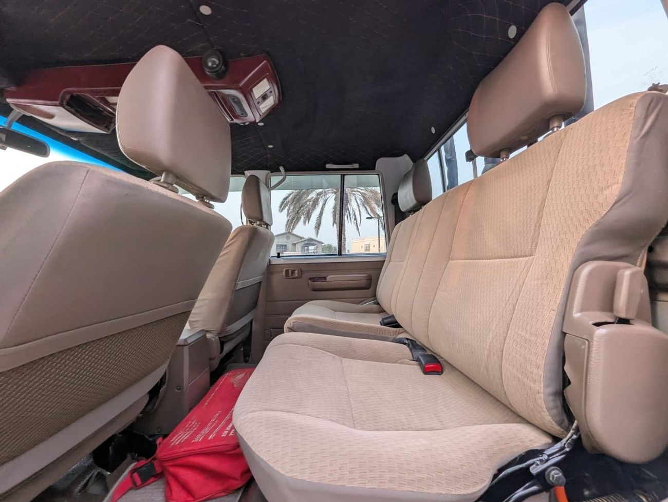 تويوتا لاند كروزر بيك آب Double Cabin 4.5L