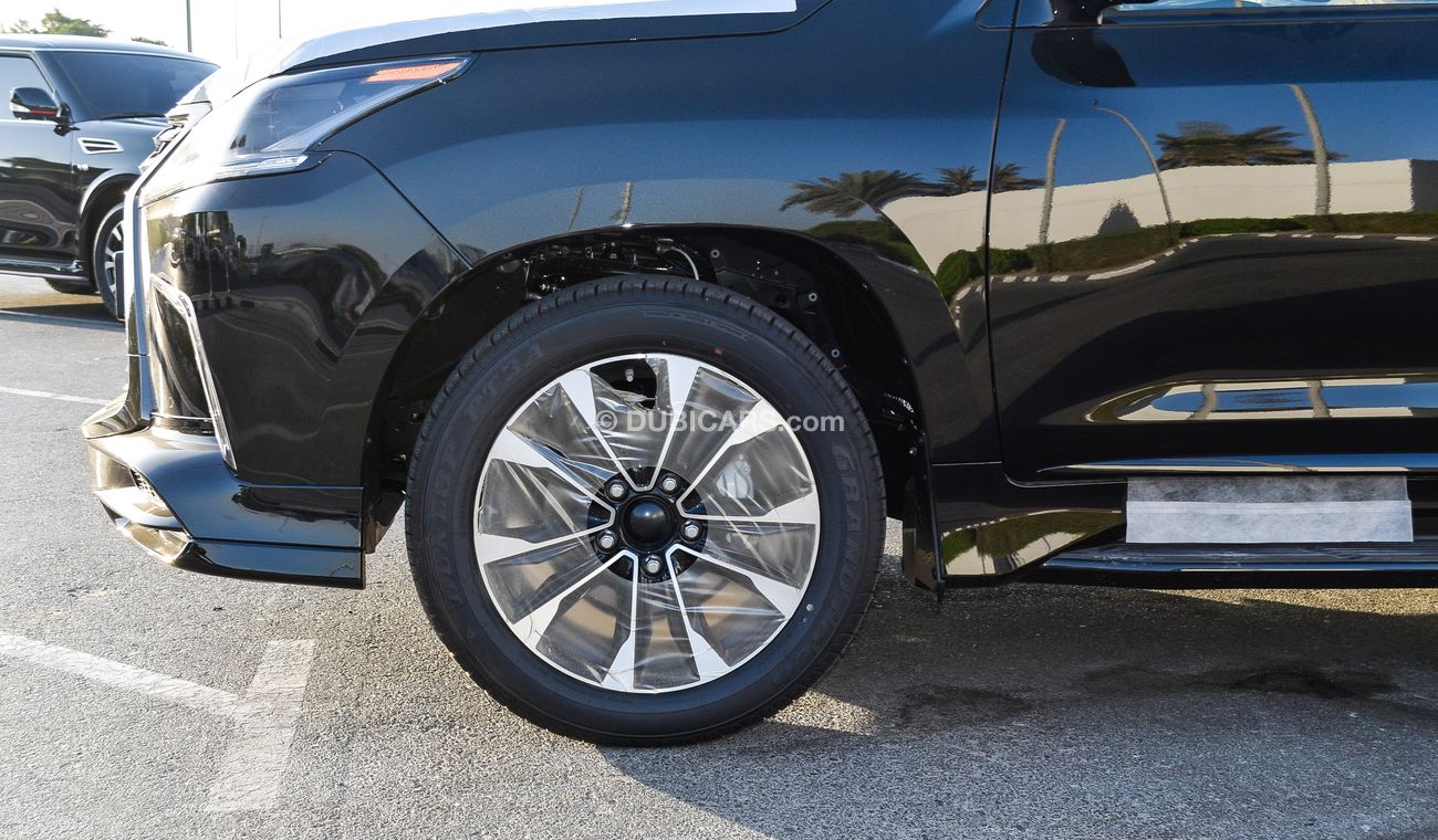 Lexus LX 570 Black Edition S