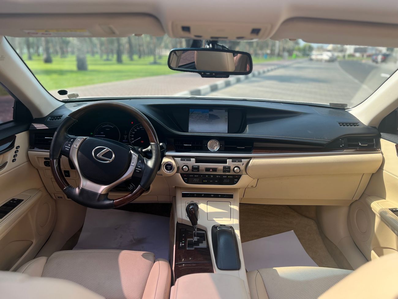 لكزس ES300h Hybrid 2.5L