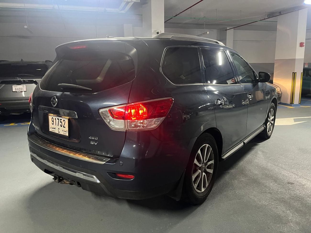 Nissan Pathfinder S 3.5L (260 HP) 4WD