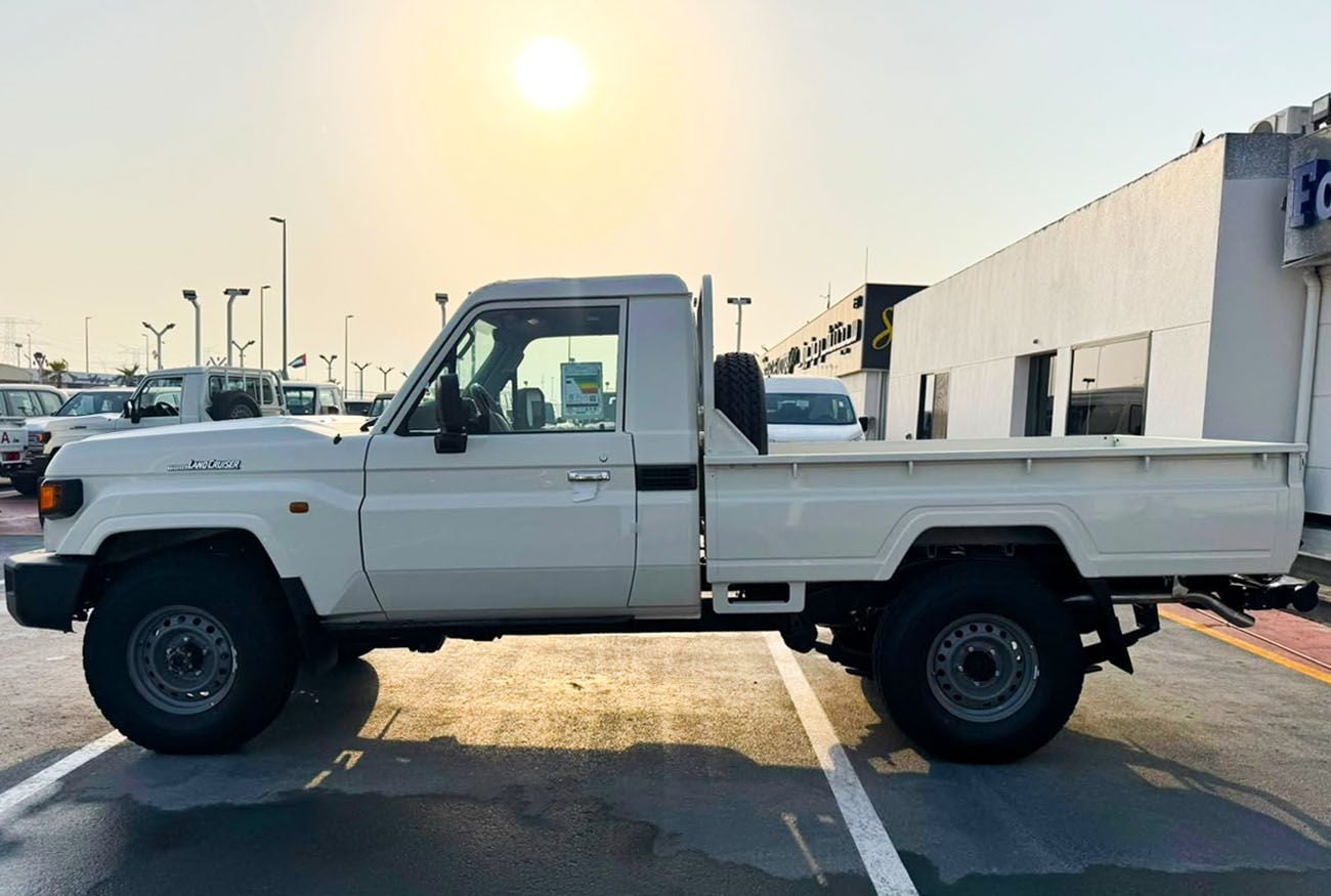 Toyota Land Cruiser 70 LC79 SC