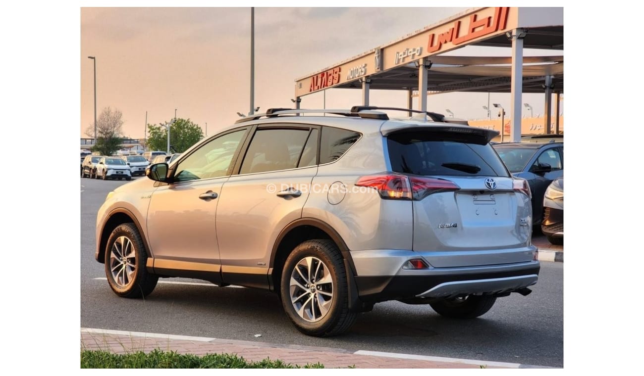 تويوتا راف ٤ TOYOTA RAV4 XLE FULL OPTIONS HYBRID 2017