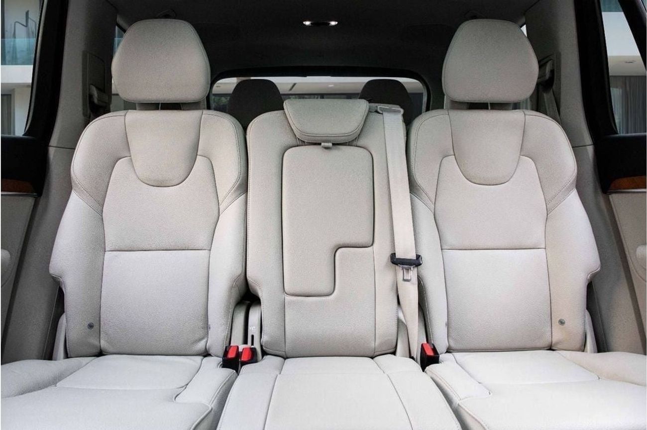 Volvo XC90 B5 MOMENTUM | 2,937 P.M  | 0% Downpayment | Full Agency History!