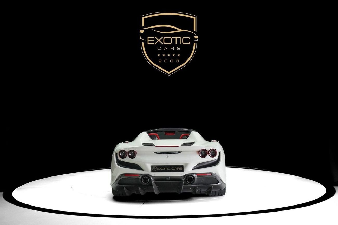 فيراري ف ٨ سبيدر STD (3.9L · 8 Cyl · Automatic · Petrol · Convertible · Rear Wheel Drive · 2 Seats · 2 Door)