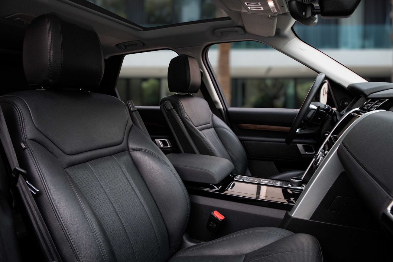 Land Rover Discovery Discovery | 2,742 P.M  | 0% Downpayment | Low KMs!