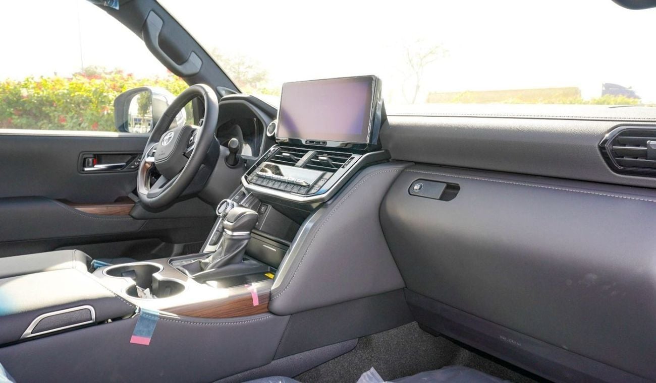 تويوتا لاند كروزر VX TOYOTA LC300 3.5L PETROL 2025 MODEL GCC