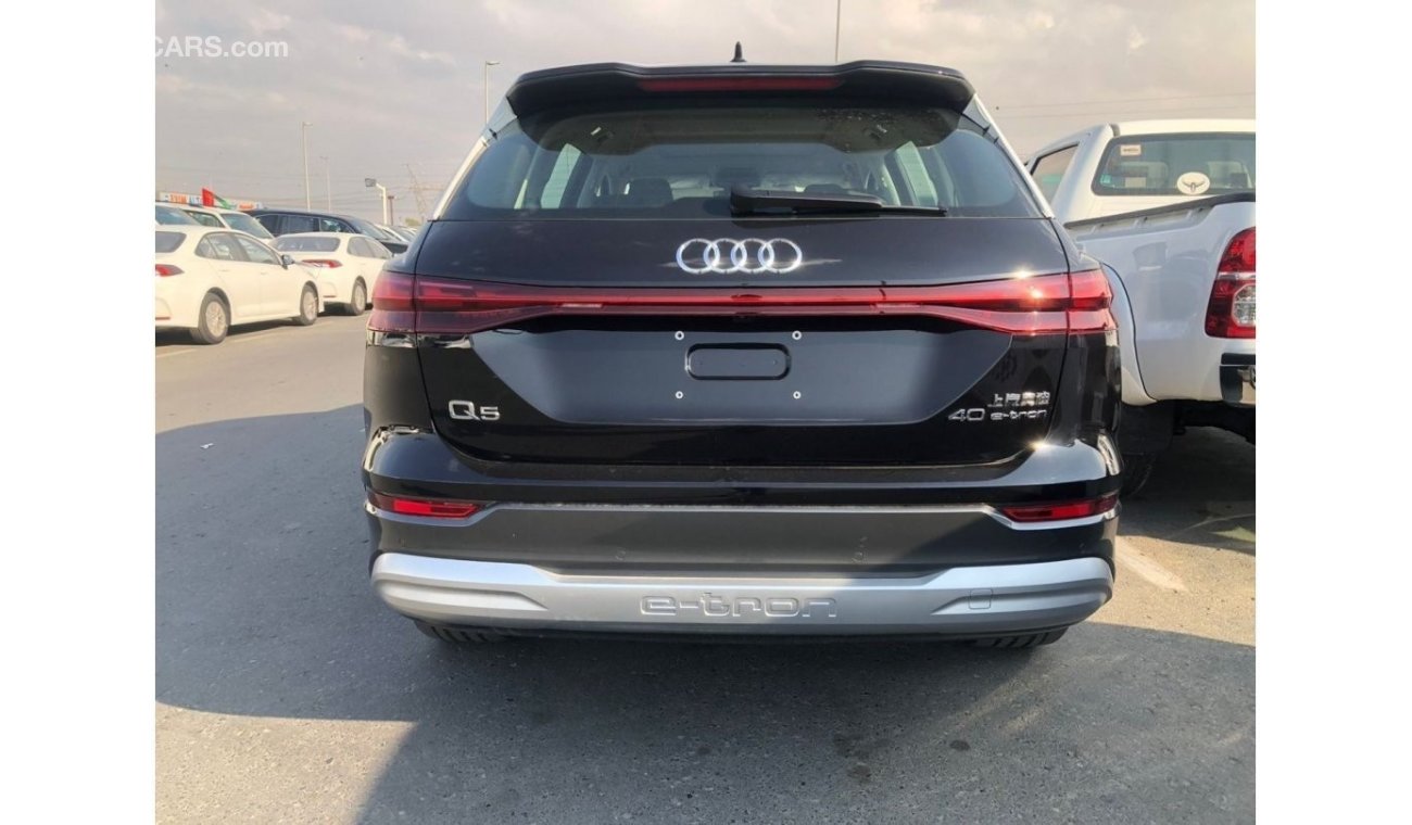 أودي اي-ترون AUDI_Q5_E TRON 2022