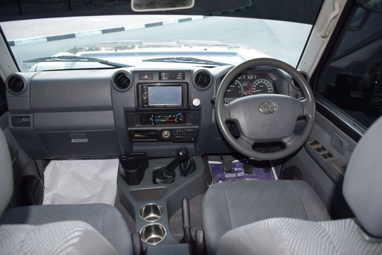 Toyota Land Cruiser Pick Up