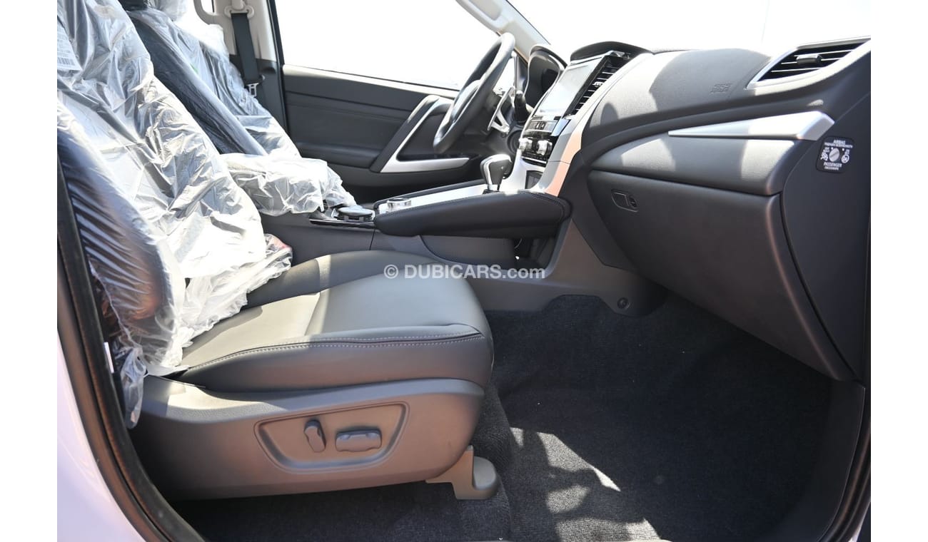 Mitsubishi Pajero Mitsubishi Pajero Sport 2.4L Diesel, SUV, 4WD, 5Doors, Cruise Control, Lane Assist, Front Electric S