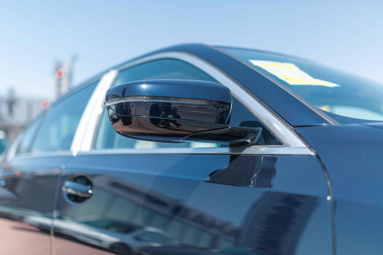 بي أم دبليو i3 2026 BMW i3 eDrive35L – M Power Kit (EV)