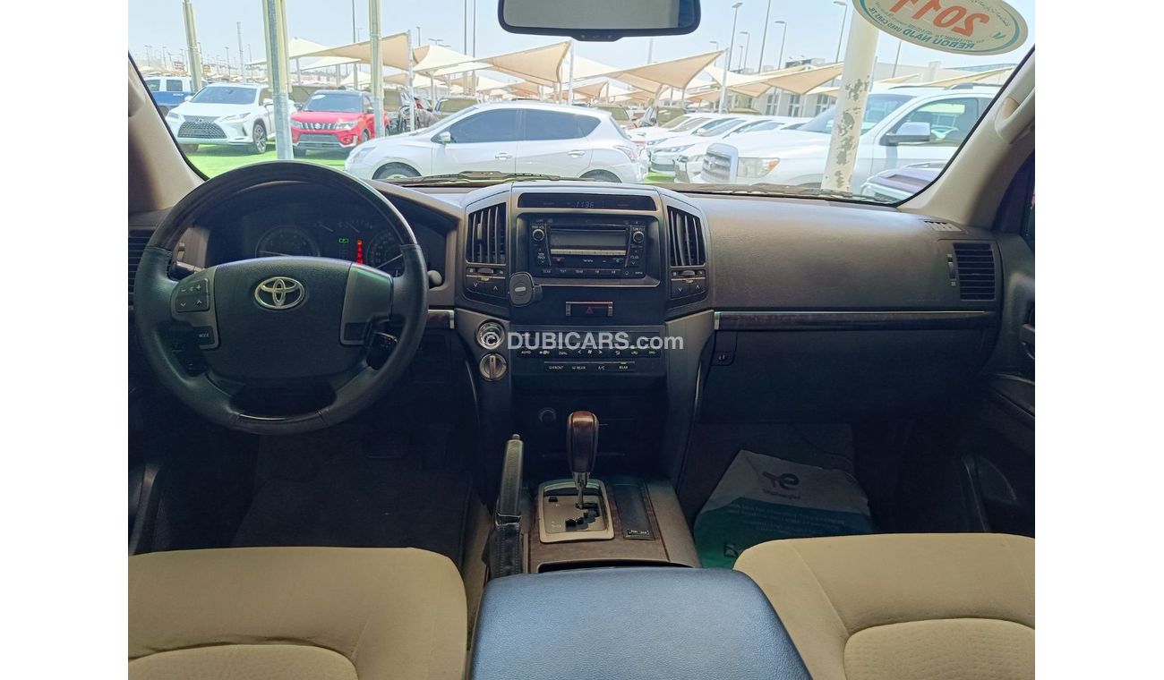 تويوتا لاند كروزر car in excellent condition with no accidents