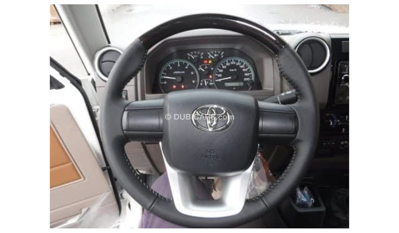 Toyota Land Cruiser Pick Up VDJ79 P/UP D/CAB 4.5L DSL - 23YM - FULL  - EDITION - BEIG_TAN (EXPORT OFFER)