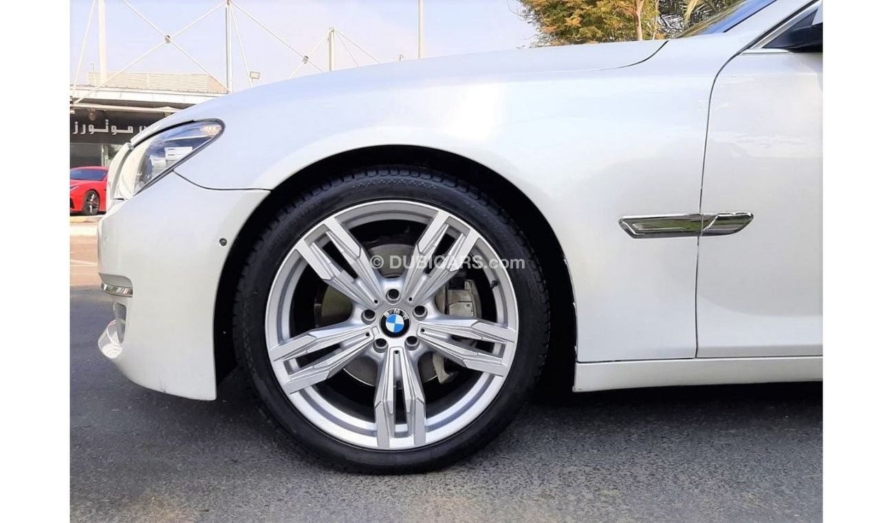 بي أم دبليو 730Li LI - 2015 - UNDER WARRANTY - IMMACULATE CONDITION