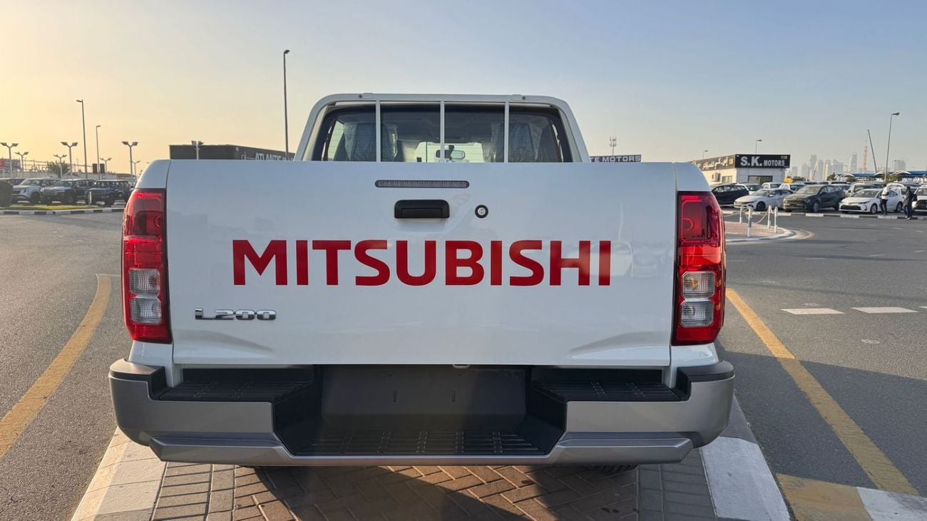 ميتسوبيشي L200 Double Cabin  2.4L 4X4  AT 6 Speed