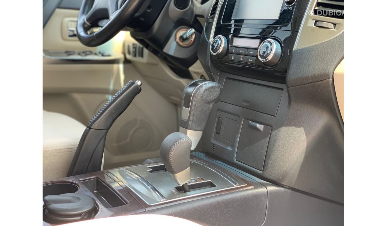 ميتسوبيشي باجيرو Mitsubishi Pajero 2019 V6 3.0L - Sunroof Ref#512