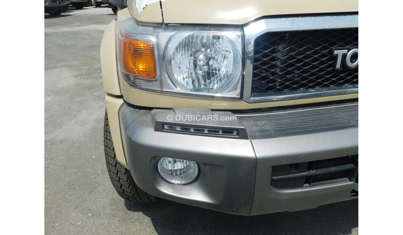 Toyota Land Cruiser 76 HARDTOP LX LIMITED V8 4.5L TD MT WAGON