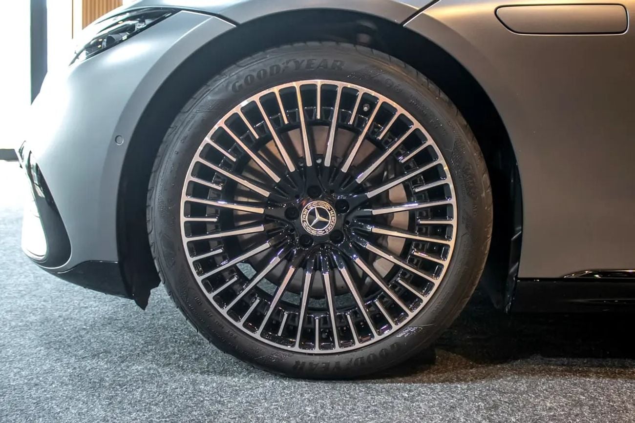 مرسيدس بنز EQS 580 4MATIC 580 Edition 1 | Perfect Condition | Low Mileage