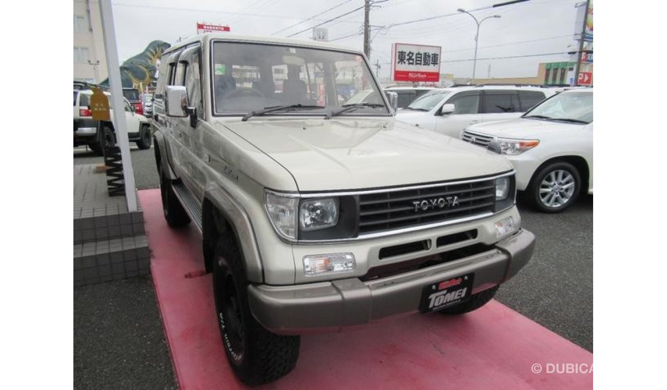 Toyota Land Cruiser KZJ78W