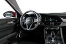 Alfa Romeo Giulia Veloce 2.0L AWD Q4-GCC-Q4 wheel drive system-well maintained-full serviced in Agency