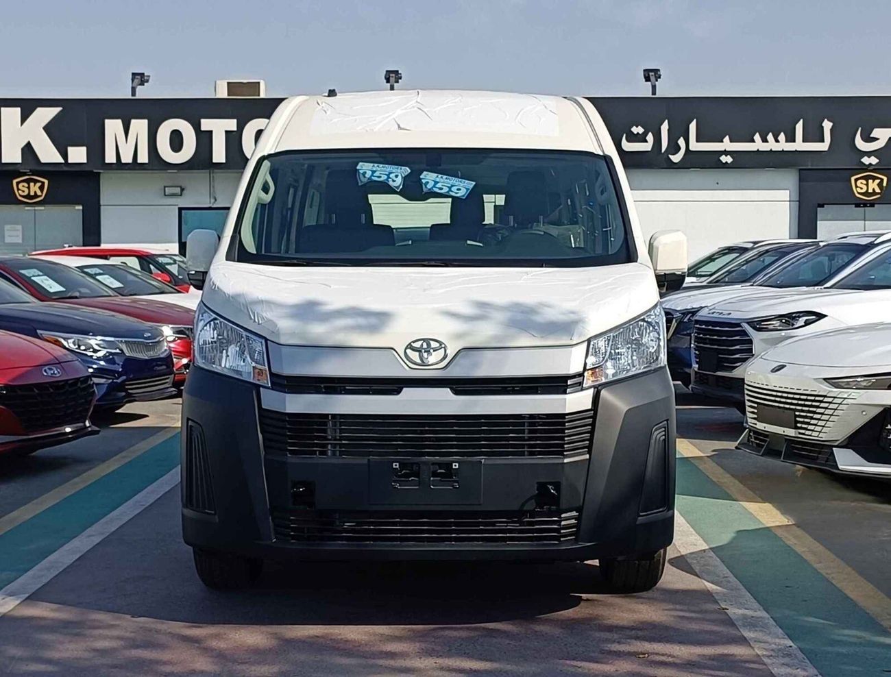 Toyota Hiace DX / 3.5L V6 PETROL / M/T SNGLE HEATER/ 13 SEATER / NEW SHAPE (CODE # HIGHROOFDX)