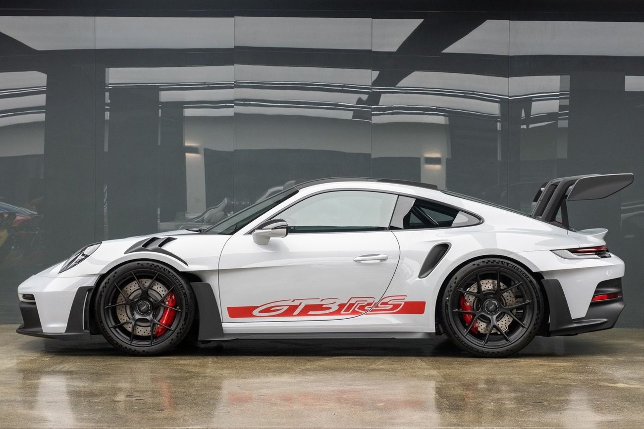 Porsche 911 GT3 RS | Weissach | Gcc | Main Dealer Warranty