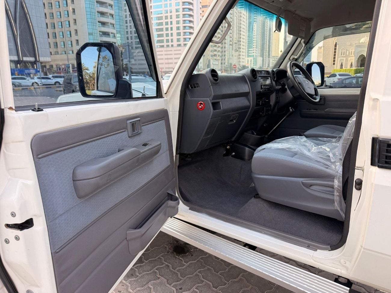 Toyota Land Cruiser GXL with upgrade face
