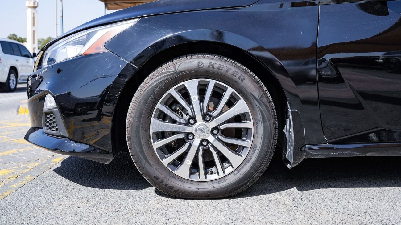 Nissan Altima