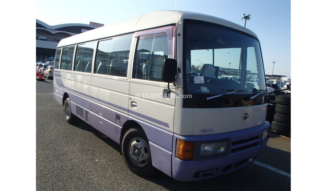 Nissan Civilian 1996