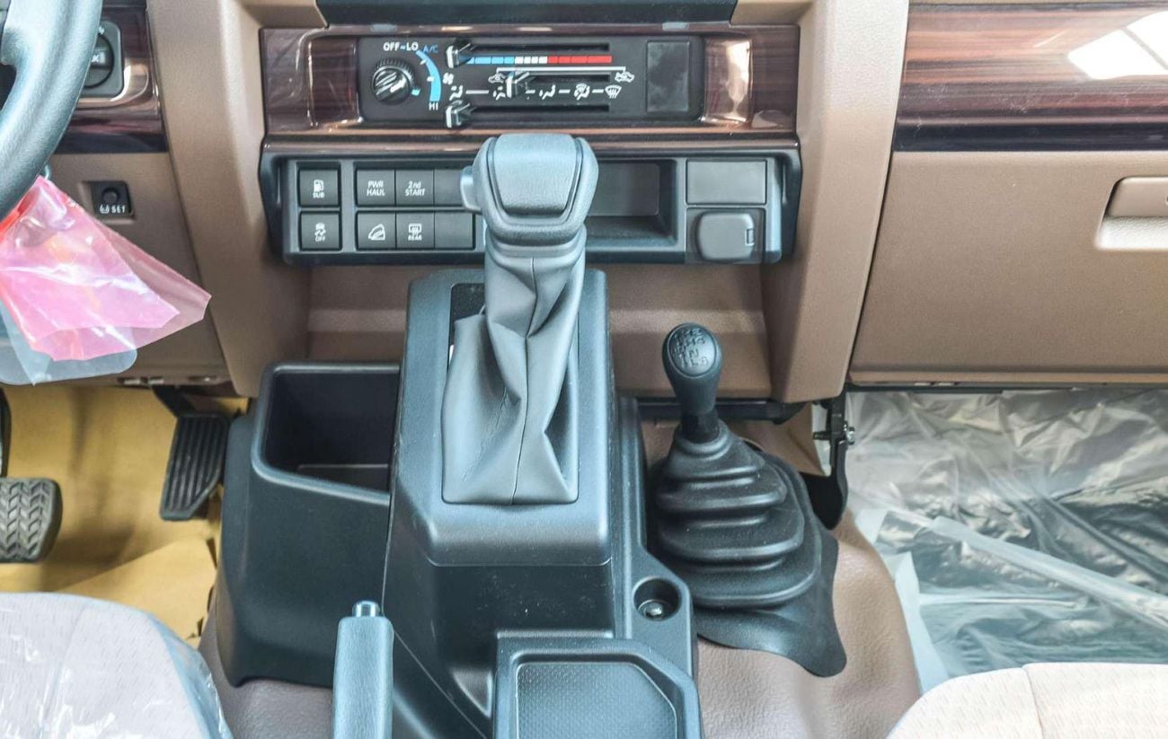 تويوتا لاند كروزر 70 TOYOTA LAND CRUISER 78 (AMBULANCE) 2.8L 4WD 2026