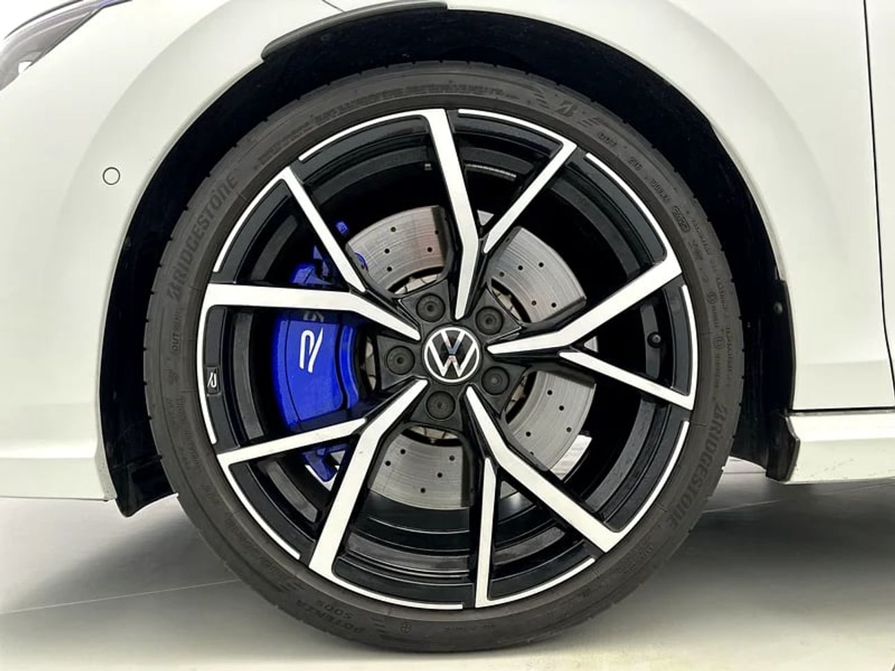 Volkswagen Golf R R 2.0L R