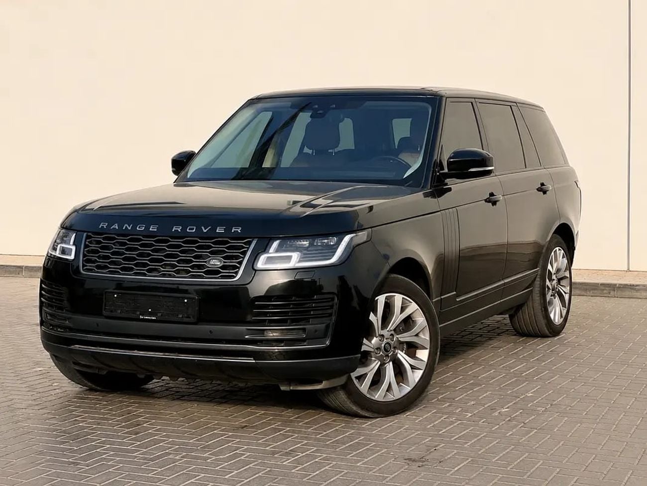 Land Rover Range Rover SE GCC Specs