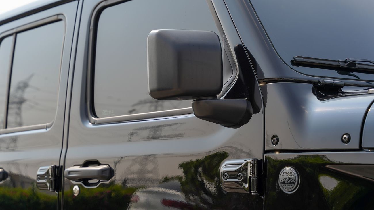 Jeep Wrangler JEEP WRANGLER SPORT SANDSTORM 2.0 TURBO 270HP LIFT KIT, MOPAR AIR COMPRESSOR, OFF ROAD LIGHT, OFF RO