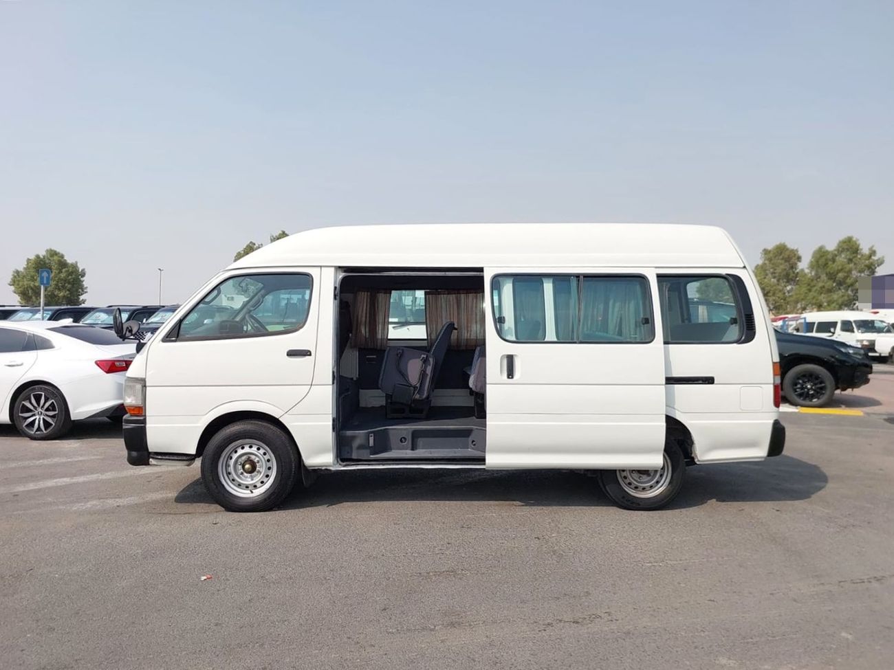تويوتا هاياس TOYOTA HIACE COMMUTER VAN RHD 2001 MODEL 3.0 L DIESEL MANUAL(PM08349)