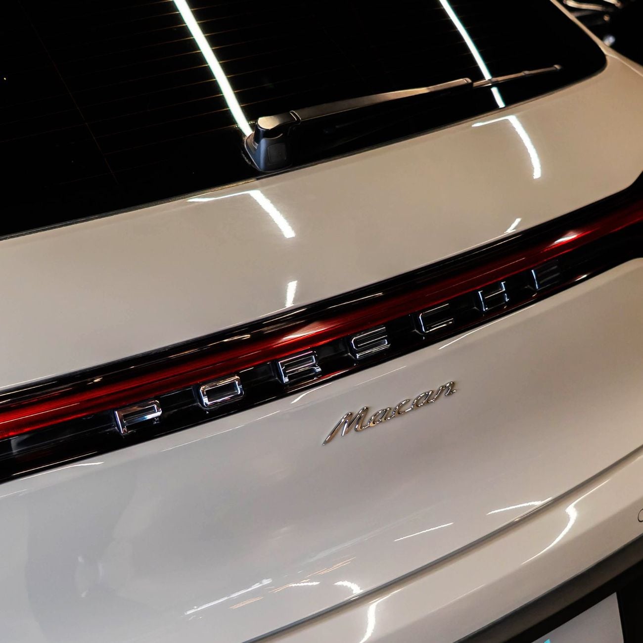 Porsche Macan STD AED 4,024 P.M • 0% Downpayment •  Porsche Macan • 1 Year Warranty
