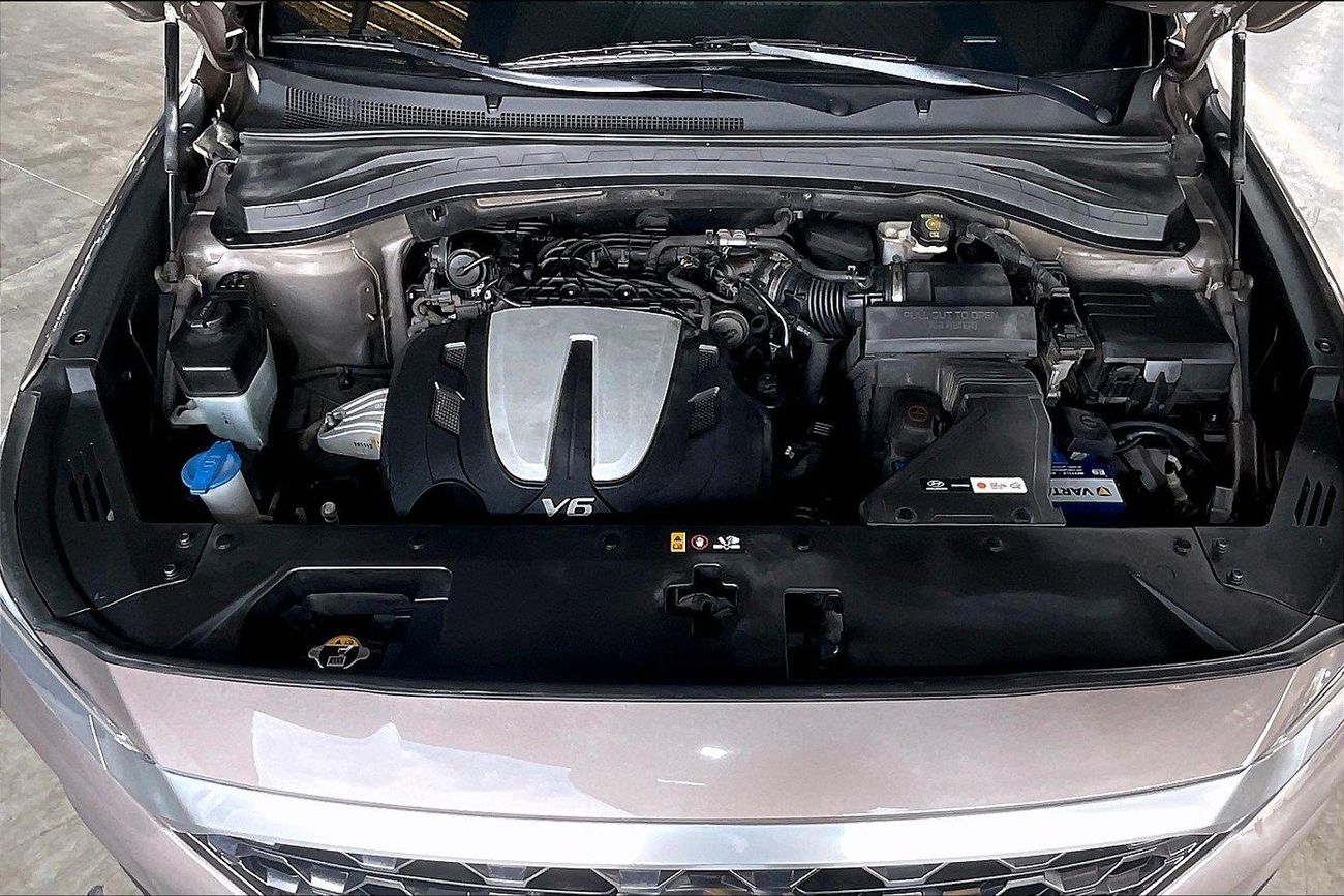 Hyundai Santa Fe Premium + | Carnival Sale • UP TO AED 20,000 OFF | Guaranteed Warranty | 0 Down Payment