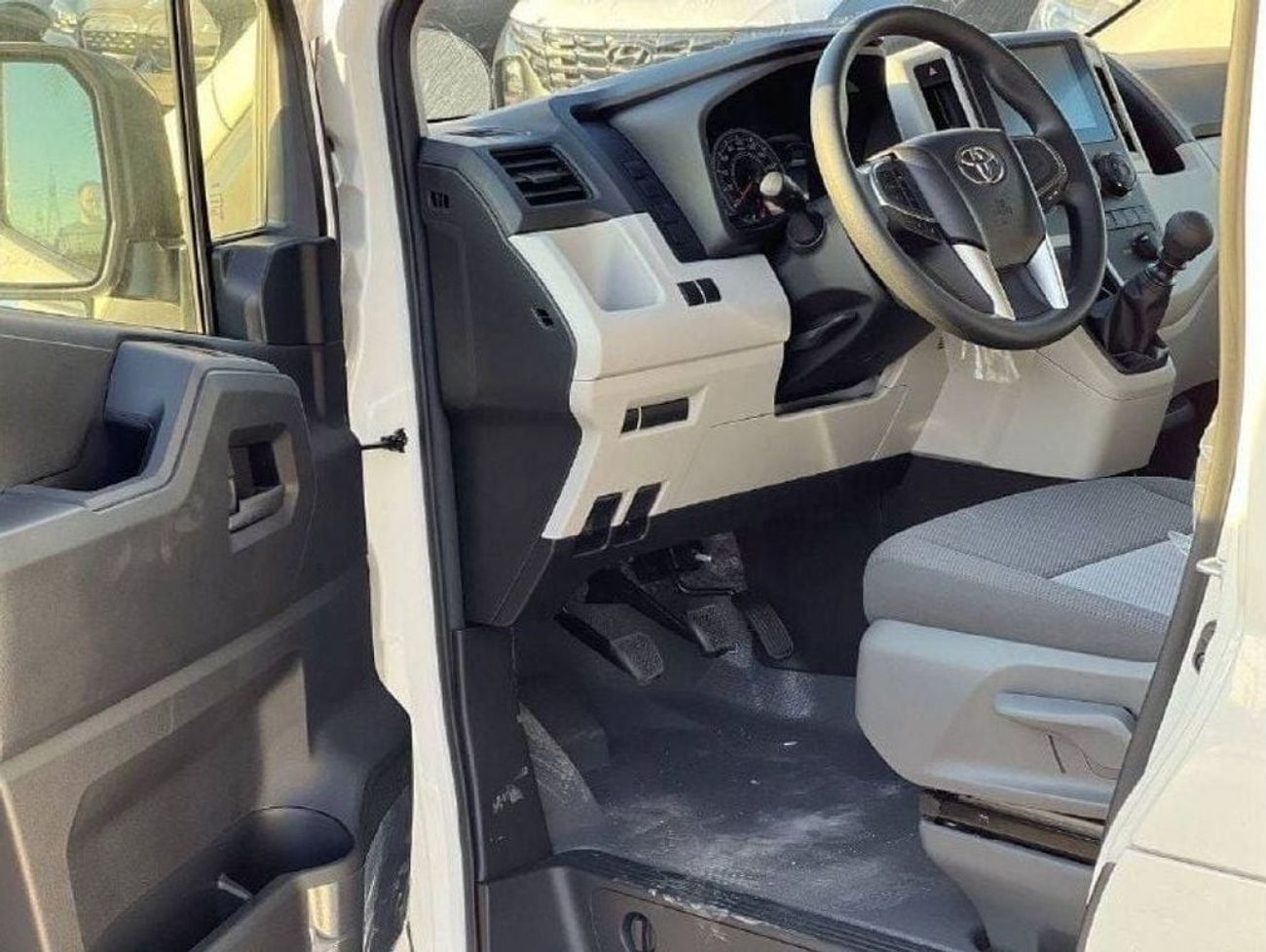 Toyota Hiace 3.5L PTR M/T // 2026 // WITH DVD & CAMERA BACK // SPECIAL OFFER // BY FORMULA AUTO // FOR EXPORT