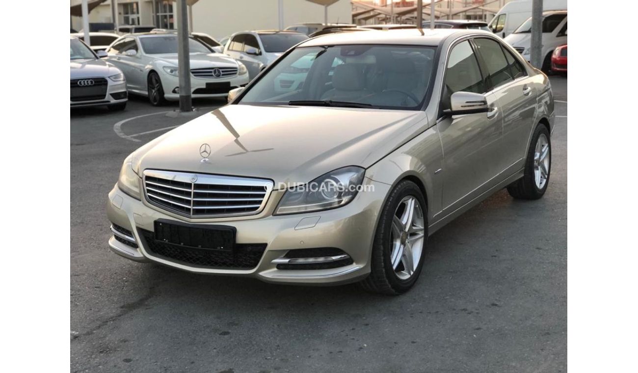 Mercedes-Benz C 200 Mercedes Benz C200 model 2012  GCC car prefect condition full option low mileage sun roof leather s