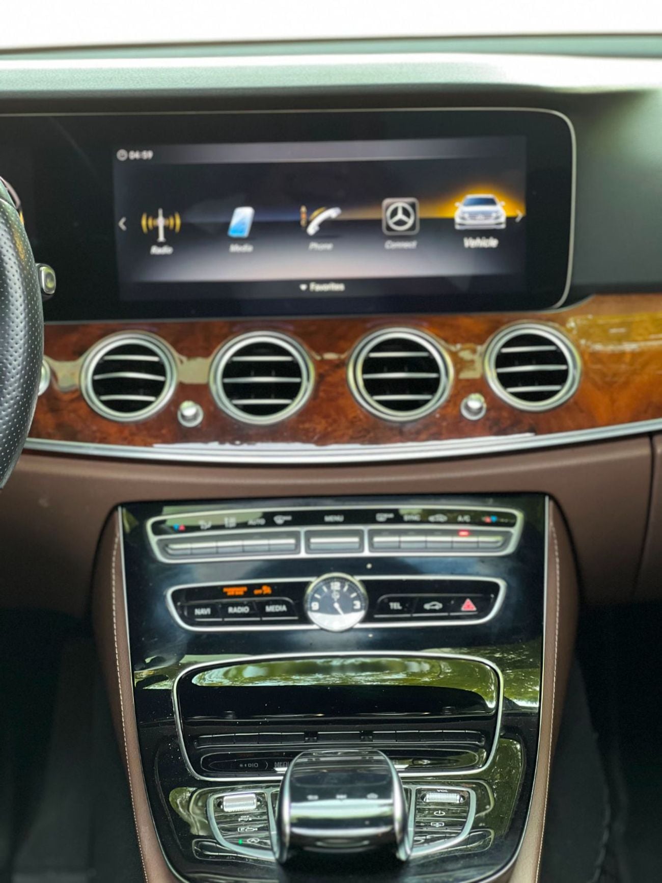 مرسيدس بنز E300 AMG