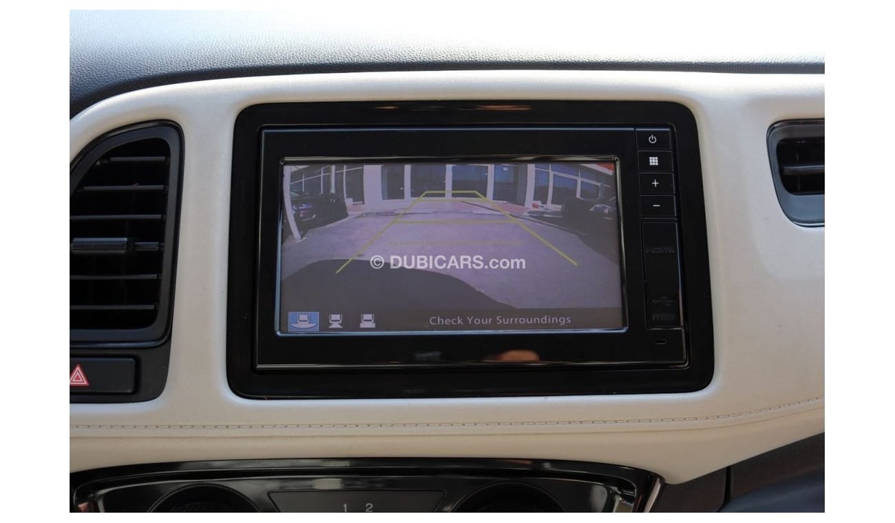 هوندا HRV EX خالية من الحوادث - خليجي - رقم 2 - صبغة وكالة - مكينة 1800 سي سي  - بحالة الوكالة من الداخل والخا