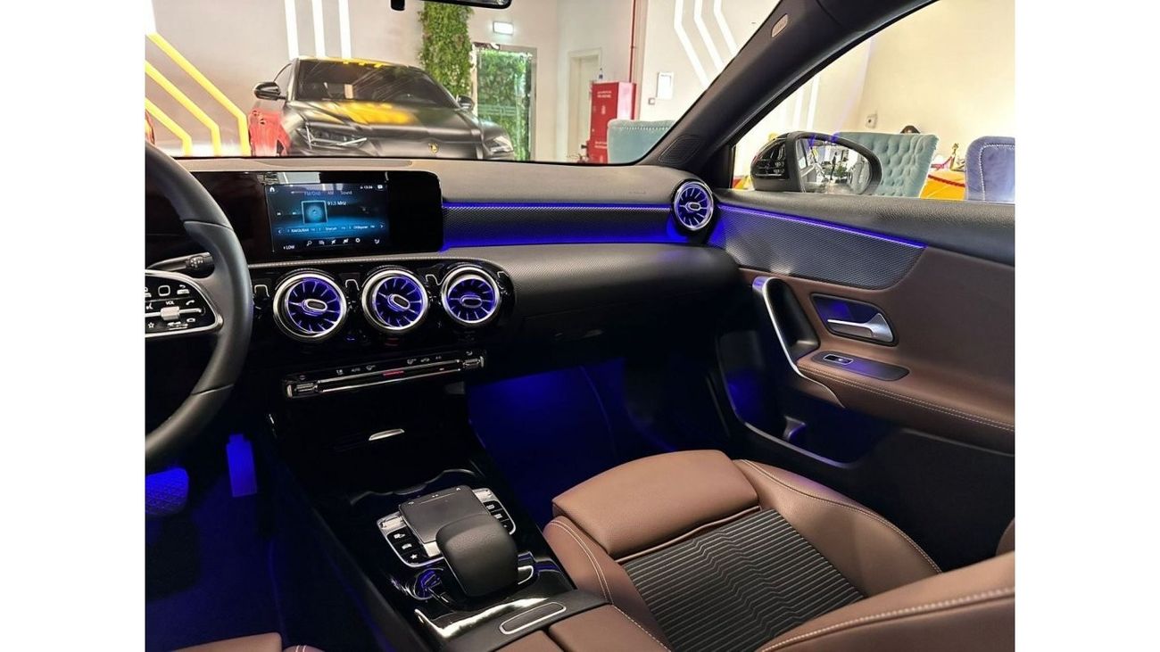 Mercedes-Benz A 200 Premium 2018 Mercedes-Benz A200 GCC is a stylish and dynamic hatchback that offers a blend of luxury