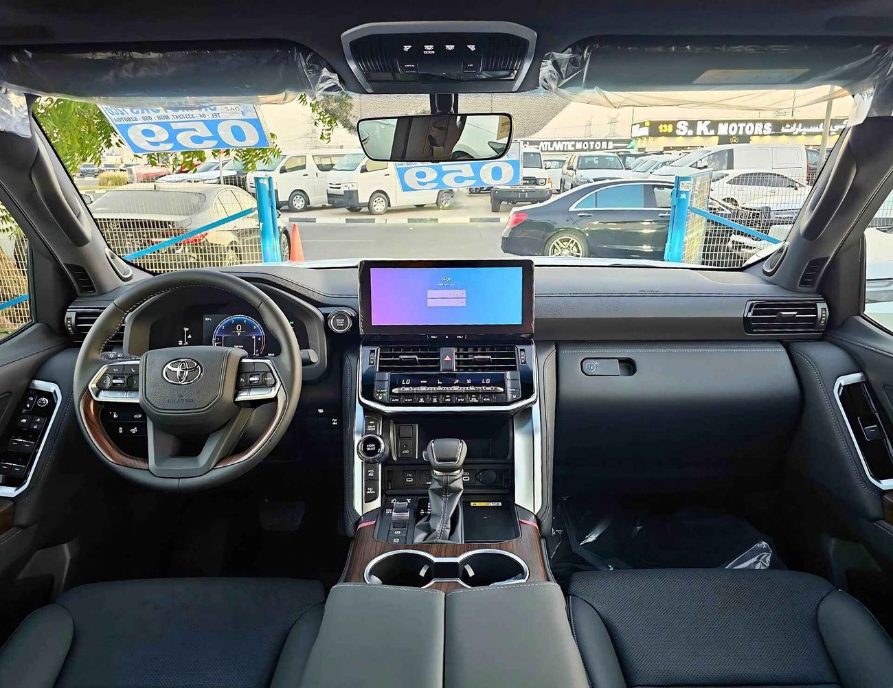 Toyota Land Cruiser GXR TWIN TURBO / 3.5L V6 PETROL / BIG DVD JBL SPKR / SUNROOF (CODE # GXR3HB)