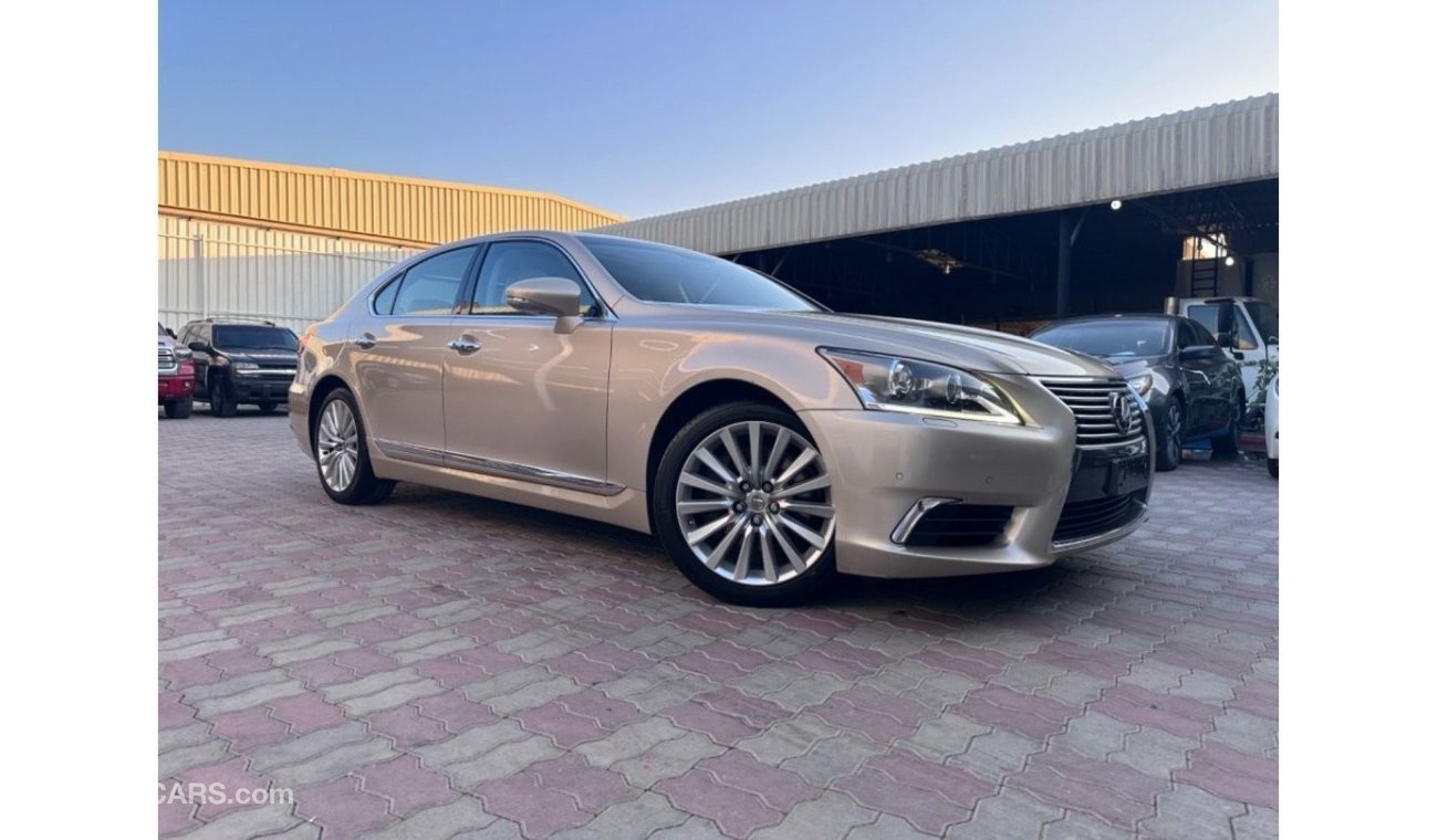 Lexus LS460