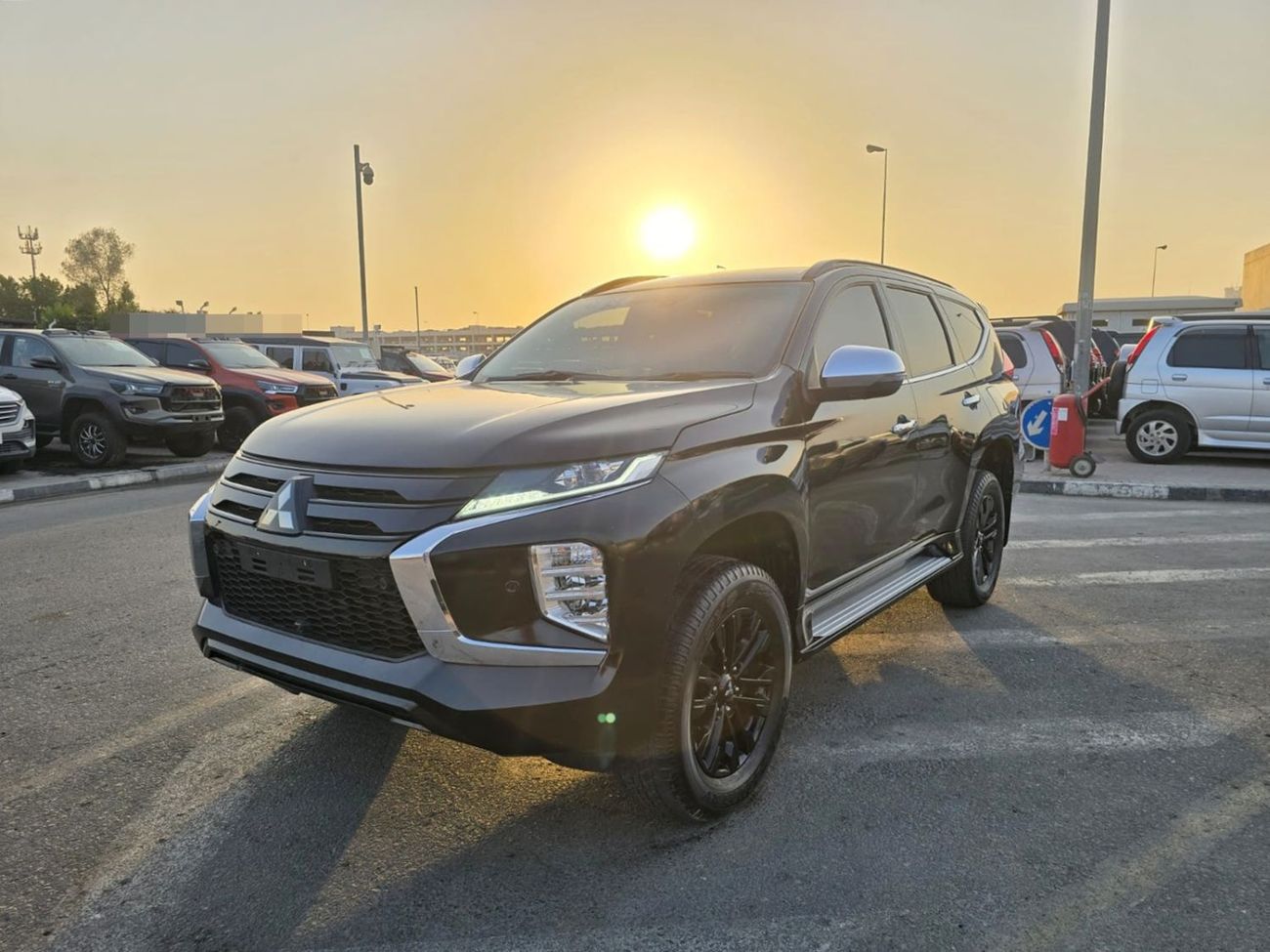 Mitsubishi Pajero 2022 MITSUBISHI PAJERO SUV RHD 2.4 L DIESEL AUTOMATIC (PM06834)