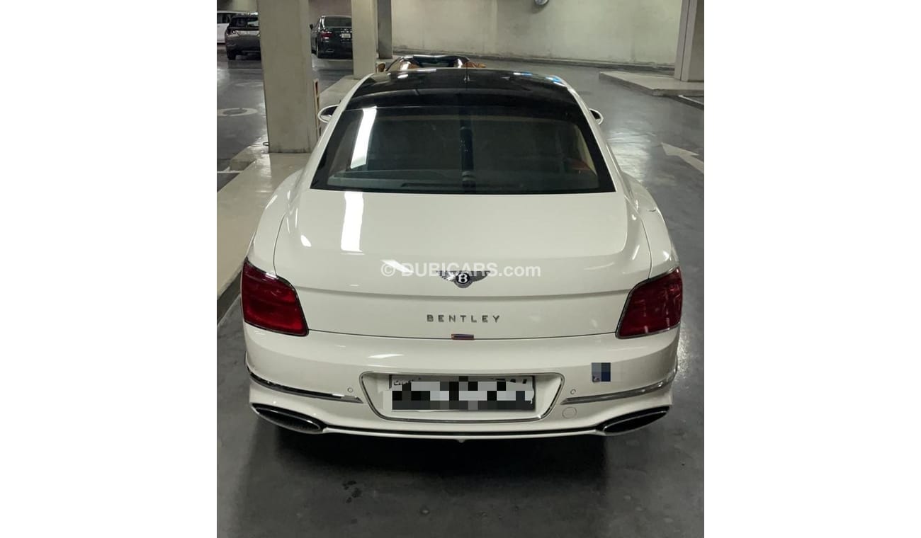 Bentley Flying Spur W12 GCC v12