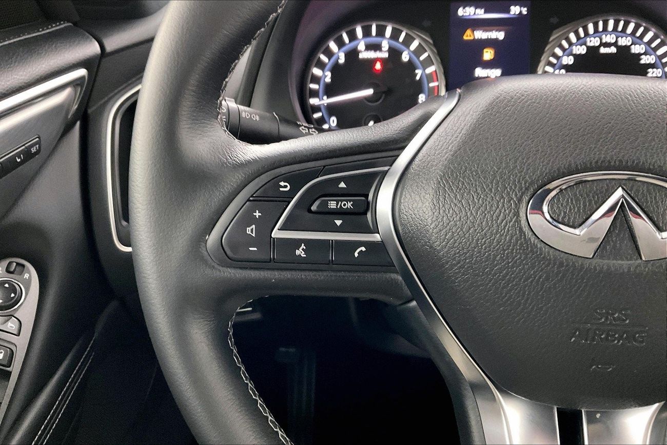 مرسيدس بنز C 200 Premium (AMG Line) | عرض العيد الحصري | خالية من أضرار الفيضانات