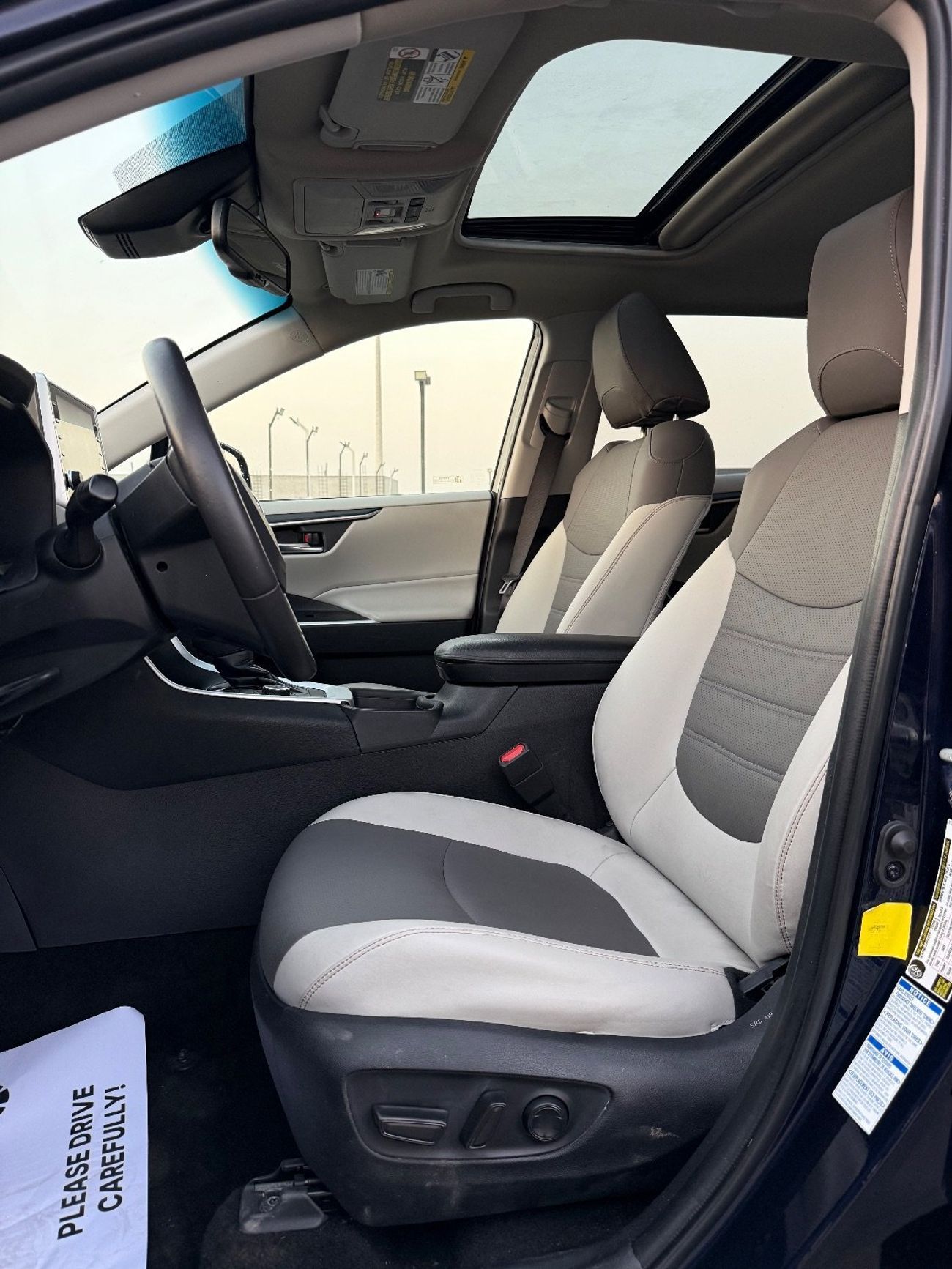 تويوتا راف ٤ 2.5L VXR Hybrid