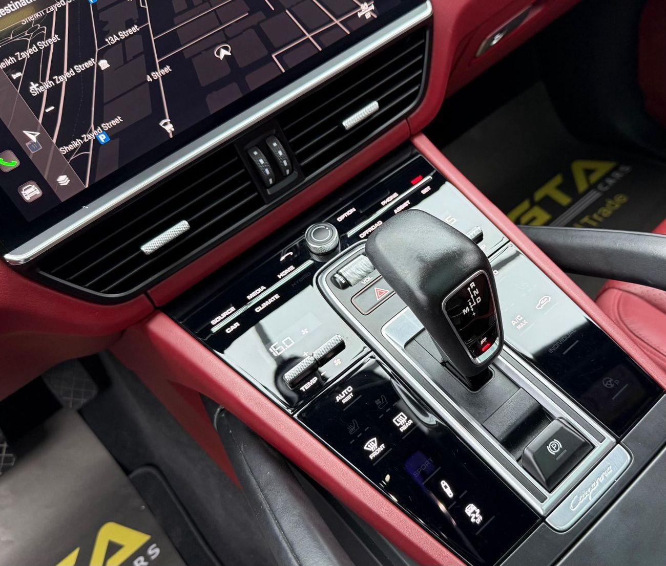 Porsche Cayenne Base Coupe 2022 Porsche Cayenne Coupe, 2025 Porsche Warranty, Full Porsche Service History, GCC