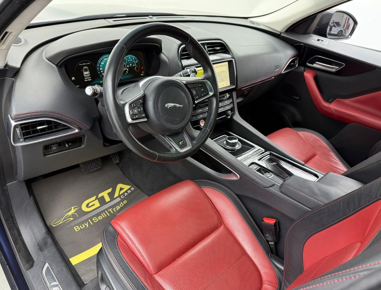 Jaguar F Pace R-Sport 2.0L 2018 Jaguar F-Pace R-Sport, Full Service History, GCC