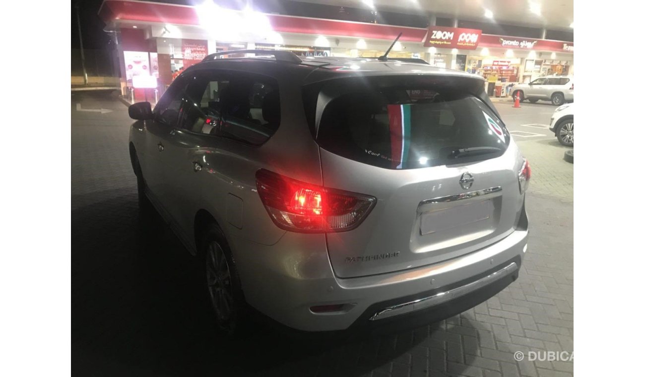 نيسان باثفايندر Nissan Pathfinder