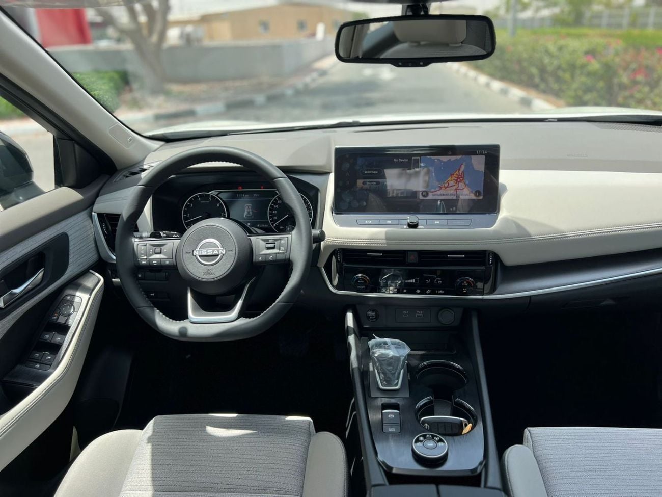 نيسان إكس تريل S 2.5L (169 HP) FWD (7 Seater)